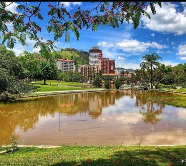 Apartamento Aconchegante Centro Aguas De Lindoia Apartment Bagian luar foto