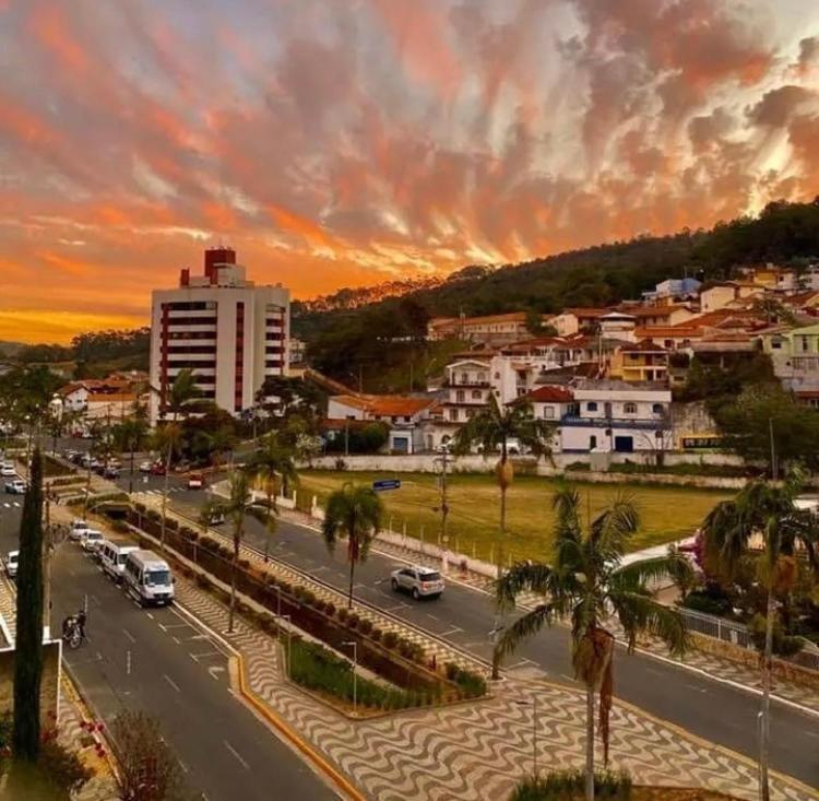 Apartamento Aconchegante Centro Aguas De Lindoia Apartment Bagian luar foto